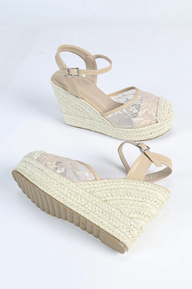 Sandali con zeppa casual con punta tonda, cinturino alla caviglia, fibbia e patchwork in pizzo