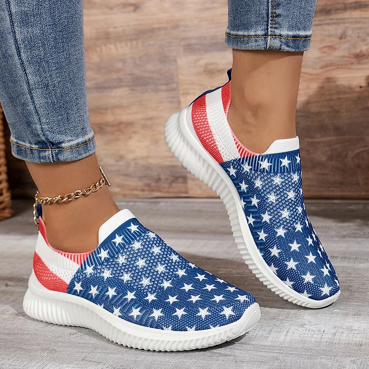 Sneakers leggere casual con motivo a stelle a righe e stampa slip-on