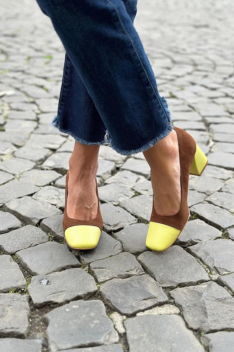 Tacco spesso con punta quadrata e patchwork colorblock in finta pelle scamosciata opaca