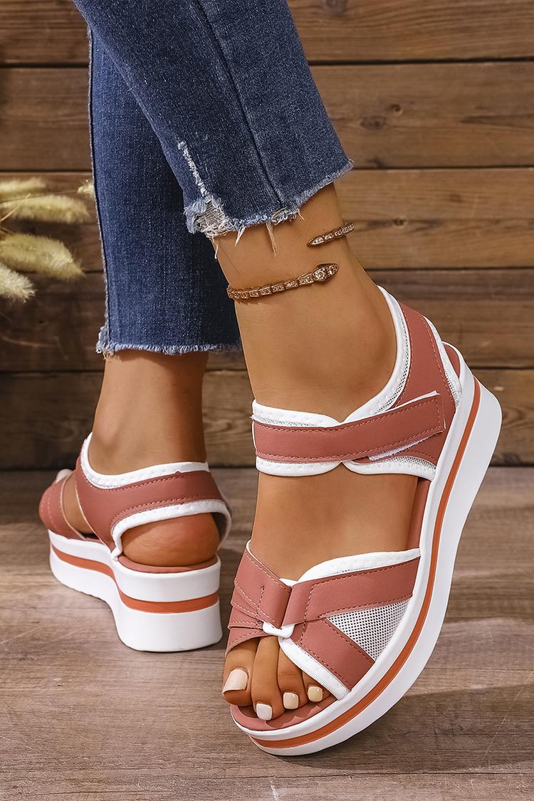 Sandali casual con plateau e punta tonda con patchwork e finiture a contrasto