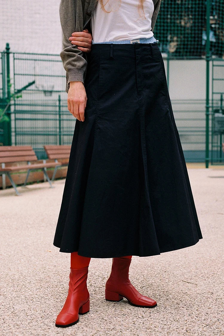 Botas de Salto Grosso Vermelho com Biqueira Quadrada e Fecho de Correr em Blocos de Cor