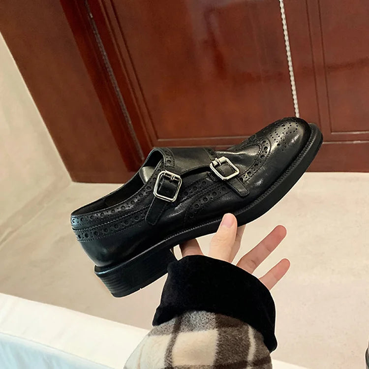 Sapatos Oxford Redondos com Fivela, Biqueira Brogue e Patchwork de Cor Sólida