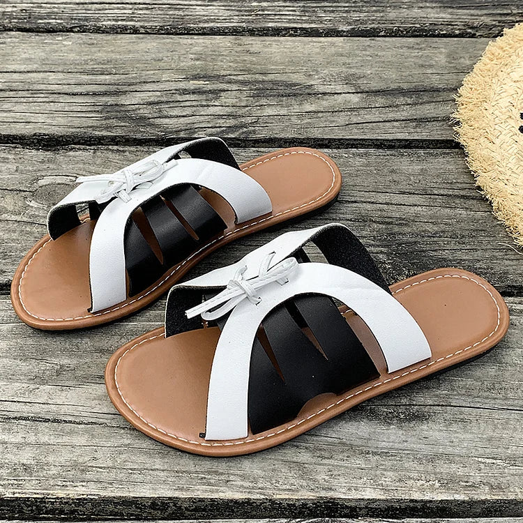 Splendide pantofole con lacci e cuciture scavate, color block in bianco e nero