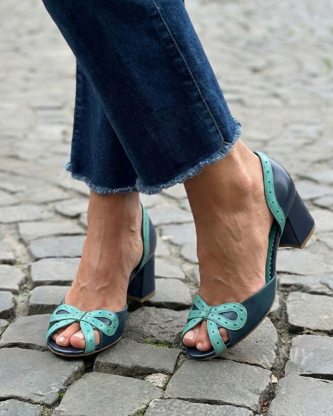 Vintage fargeblokk peep toe med sløyfedetalj og blokkhæler