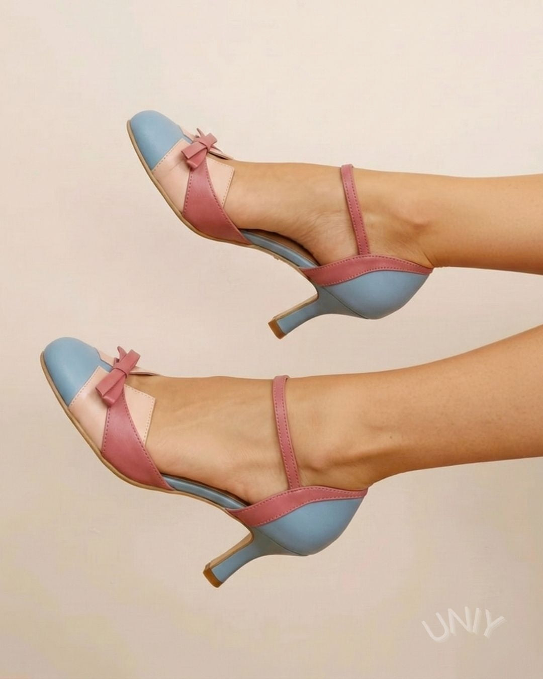 Eleganti scarpe Mary Jane con cinturino alla caviglia e fiocco color block