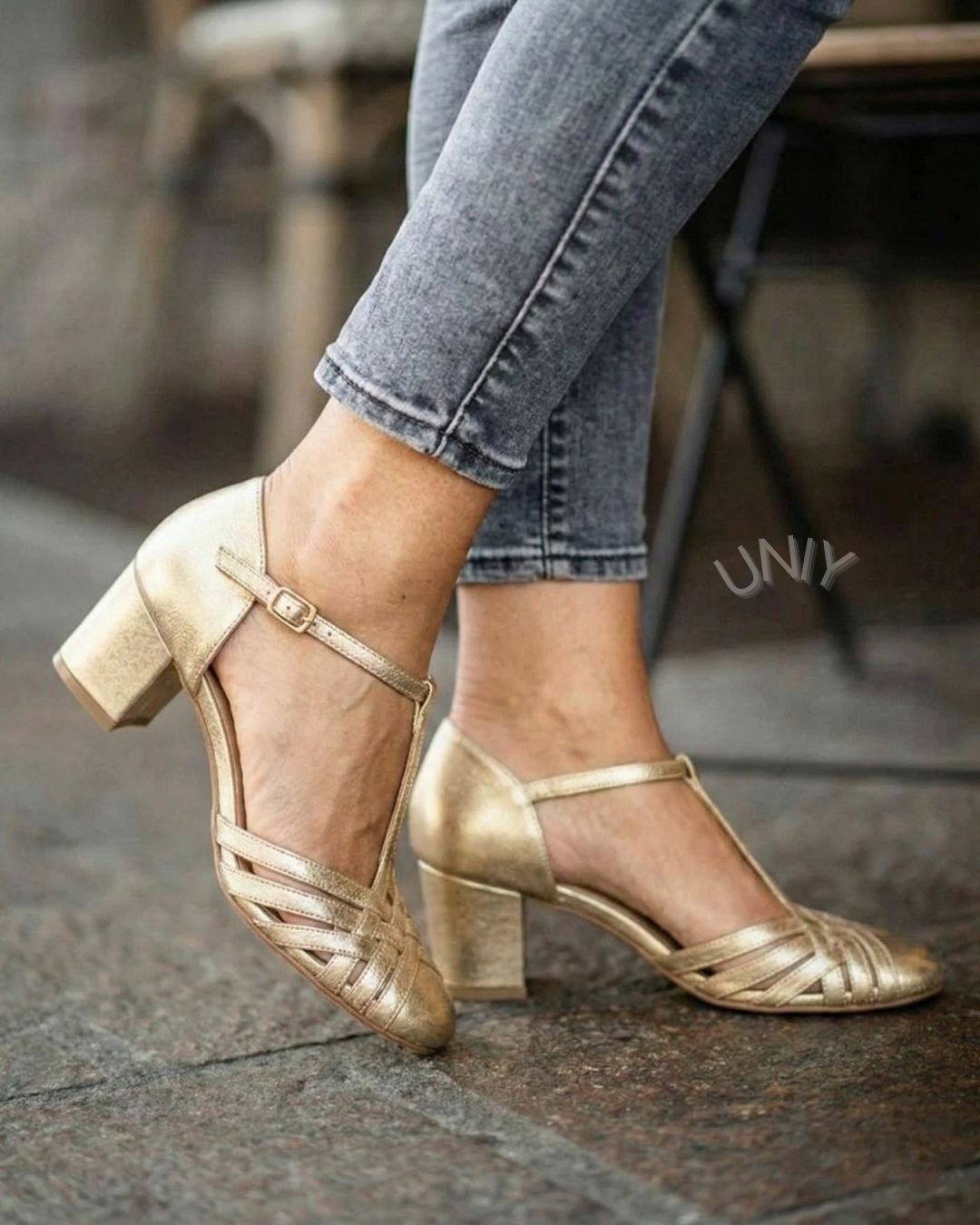 Elegant Metallic T-Strap Mary Jane Block Heel Dress Pumps