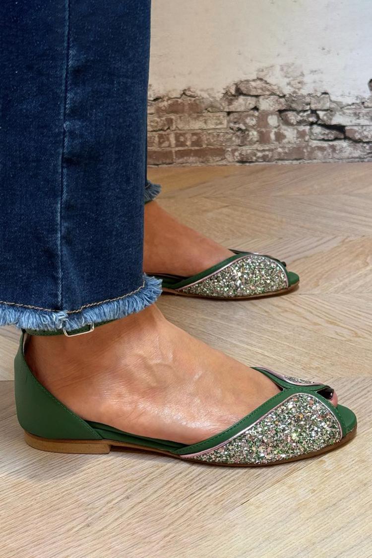 Sandali verdi con cinturino alla caviglia, fibbia e punta aperta e glitter [Pre-ordine]