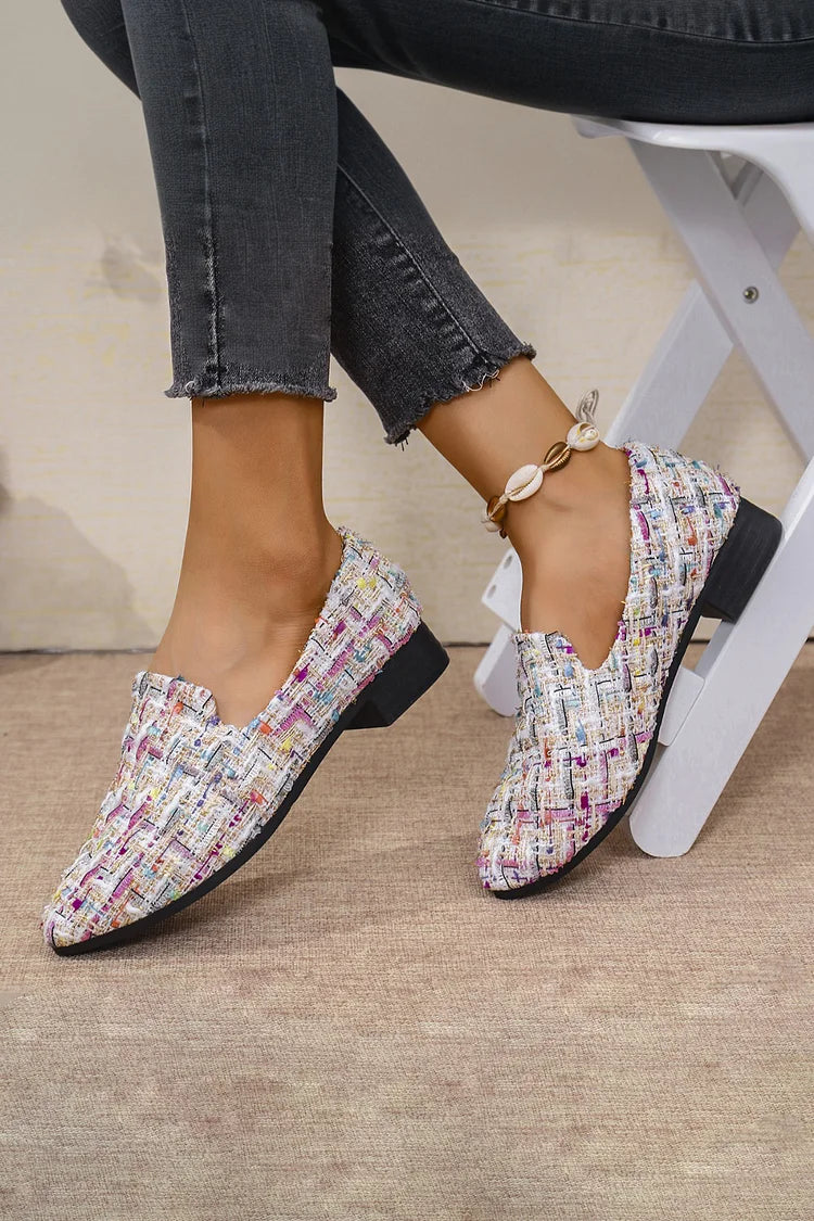 Mocassini slip on casual con tacco basso e punta multicolor