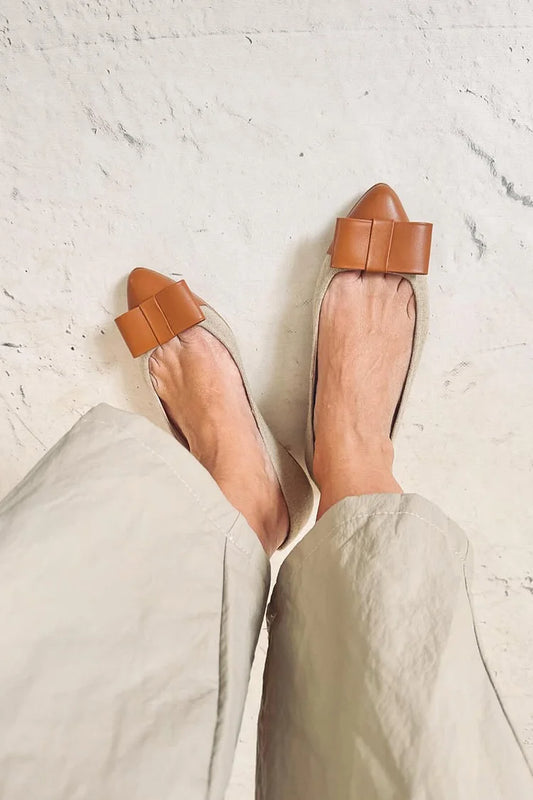 Bow Decor Colorblock Scarpe basse a punta color cachi [Pre-ordine] 