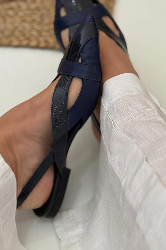 Ballerines bleu marine à bout pointu ajouré patchwork avec bride arrière