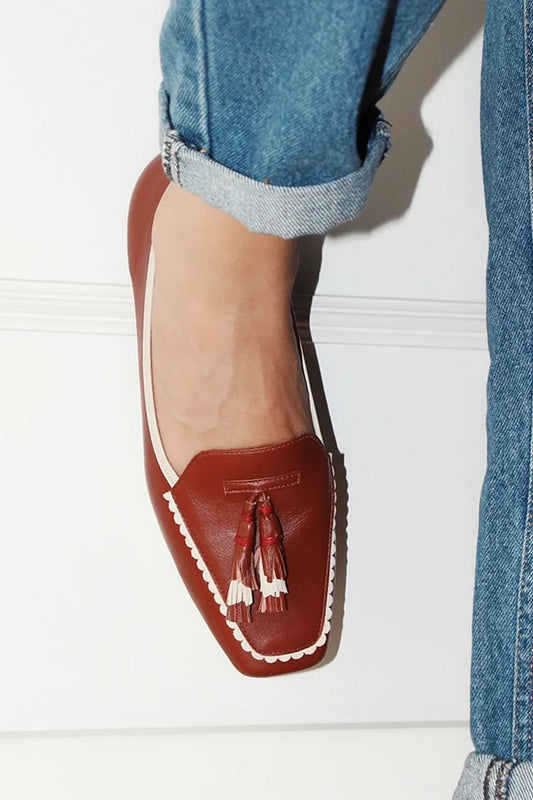 Tassels Decor Contrast Trim Square Toe Burgundy Loafers [Pre Order]