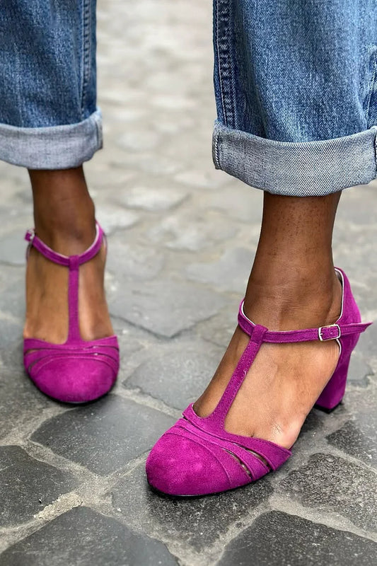 Saltos Grossos Magenta com Fivela em T, Recorte e Biqueira Redonda