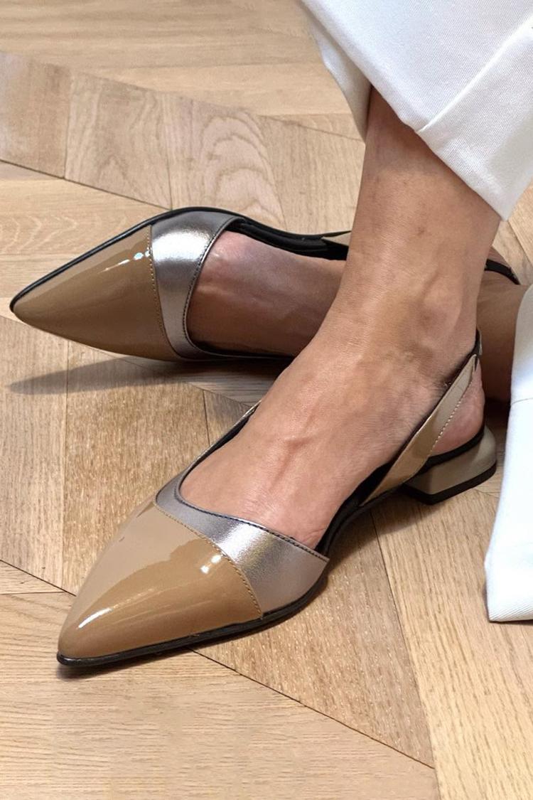 Scarpe basse color cachi con cinturino asimmetrico e punta patchwork [Pre-ordine]