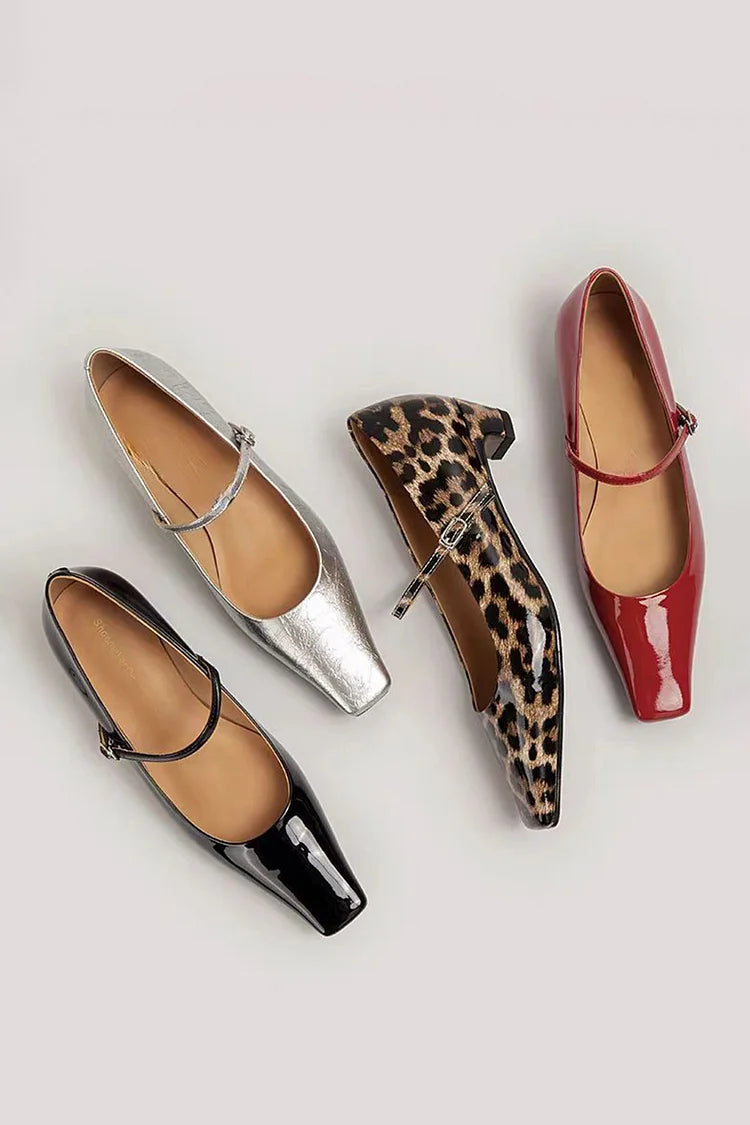 Eleganti tacchi a spillo con cinturino sul collo del piede e fibbia a punta quadrata 