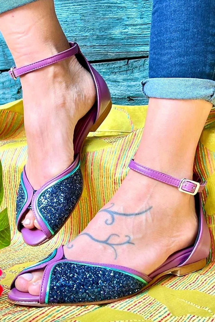 Sandalias moradas con hebilla y correa en el tobillo peep toe con bloques de colores brillantes 