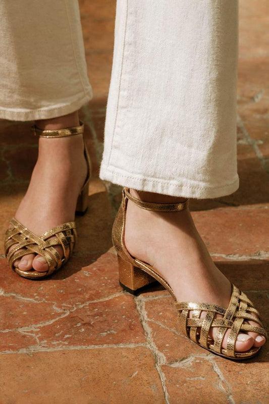 Gewebter Knöchelriemen Schnalle Peeptoe Goldene Klobige Absätze