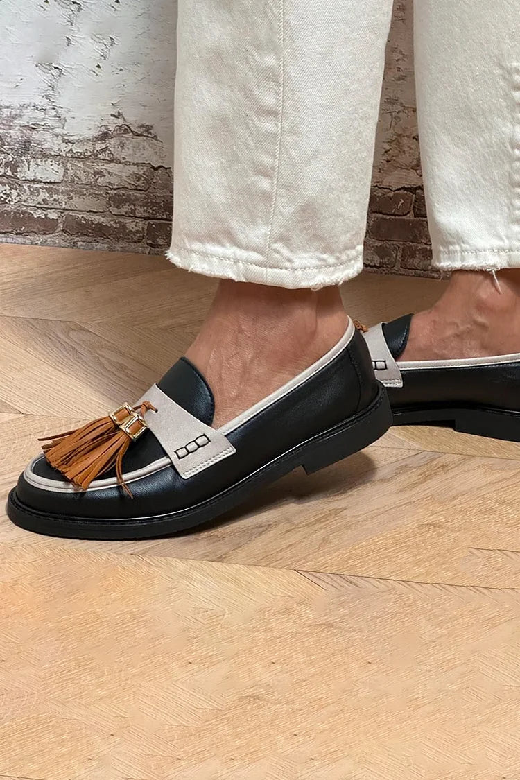 Mocassini neri con punta tonda e nappe colorblock [Pre-ordine] 