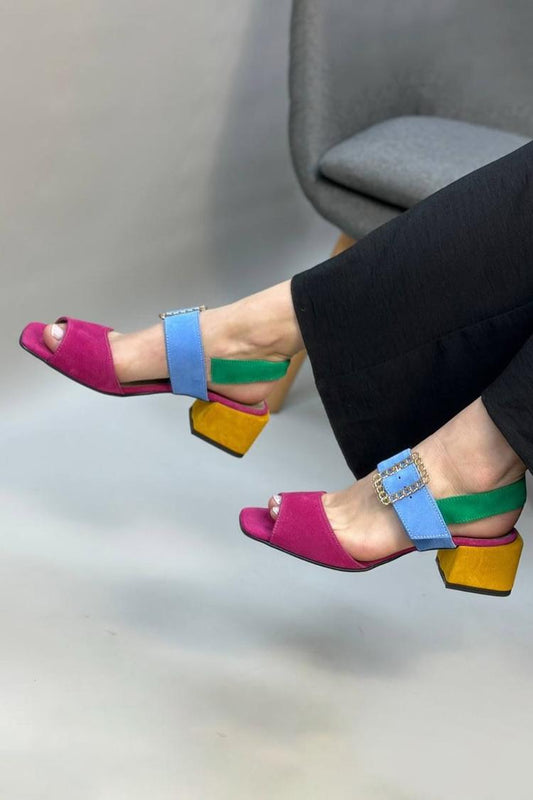 Sandali con tacco grosso fucsia, punta quadrata, cinturino sul collo del piede multicolore e fibbia [Pre-ordine] 