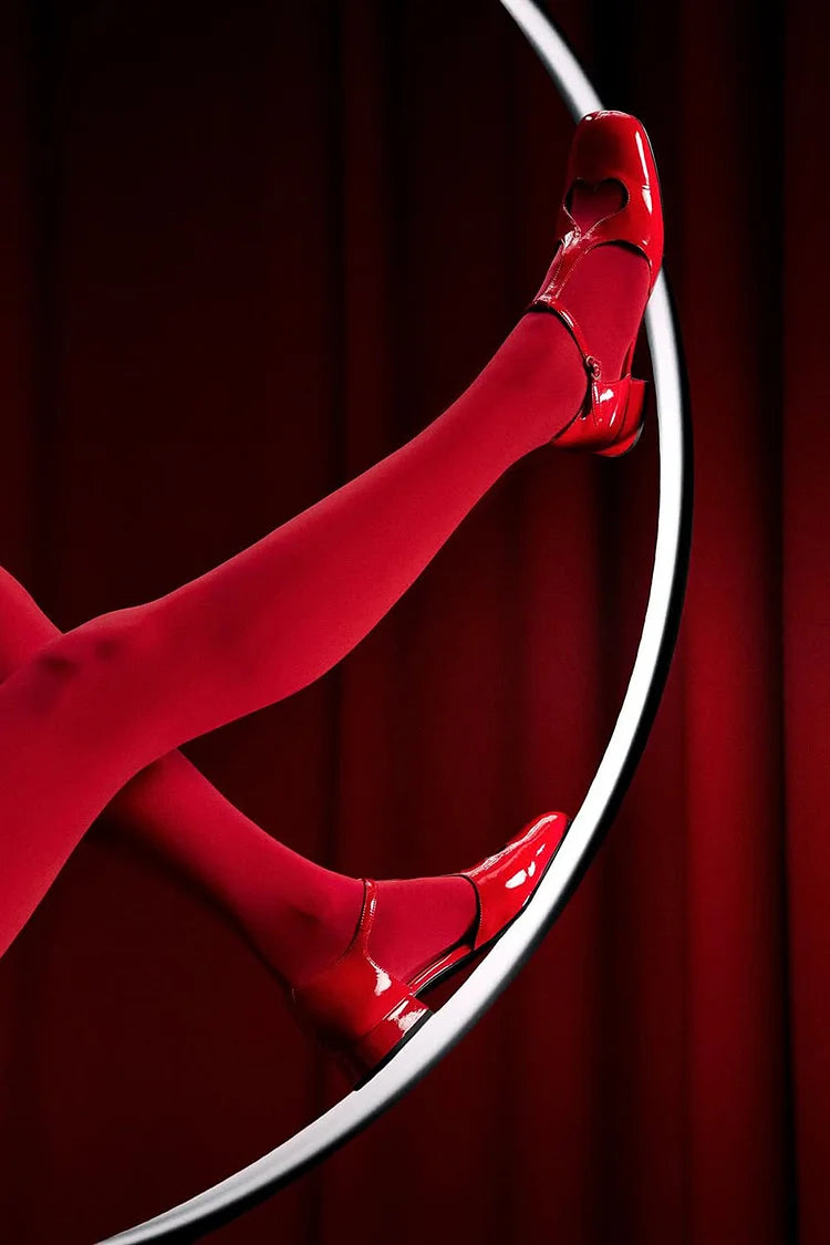 Scarpe rosse con tacco basso e punta quadrata a forma di cuore [Pre-ordine]