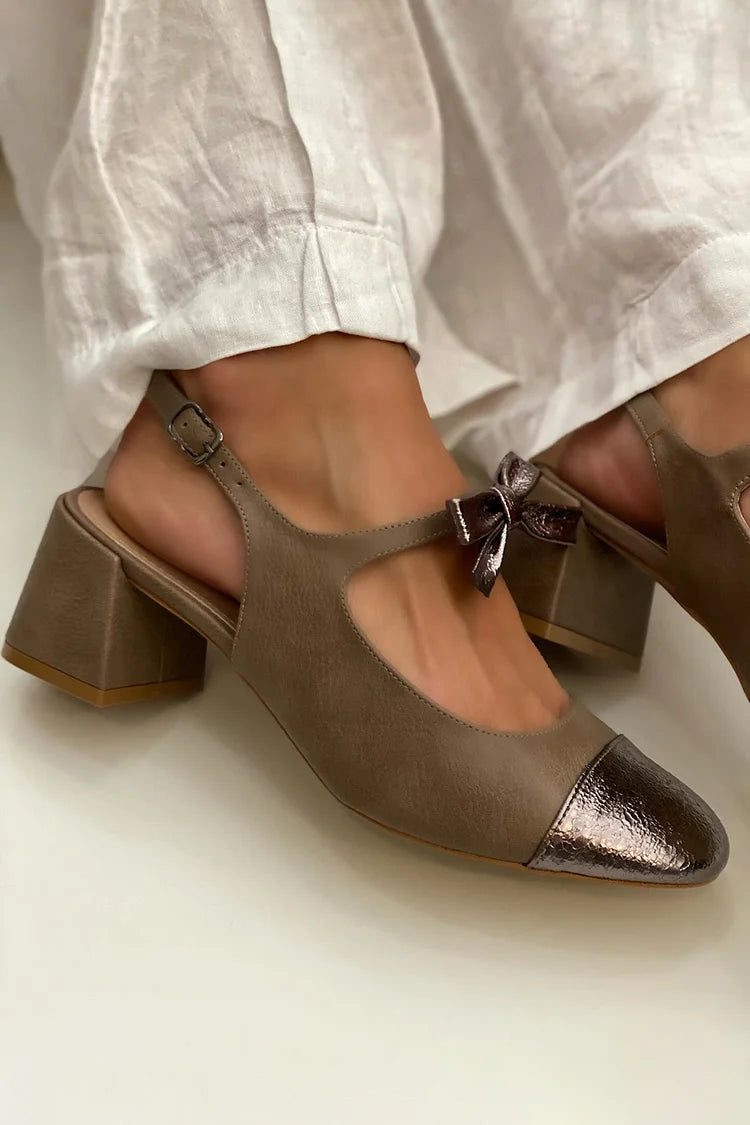 Scarpe con tacco grosso marroni con cinturino posteriore e patchwork con fiocco [Pre-ordine]