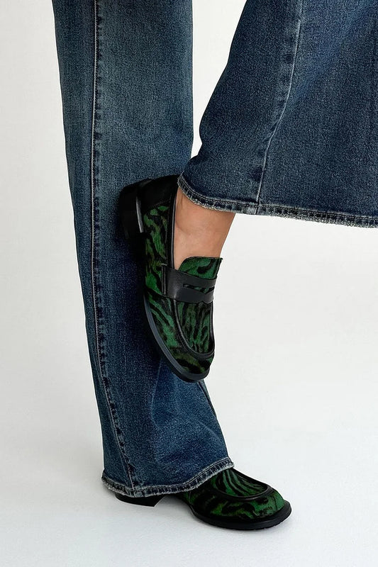 Mocassins verdes com estampa de zebra patchwork bico redondo [Pre Order]