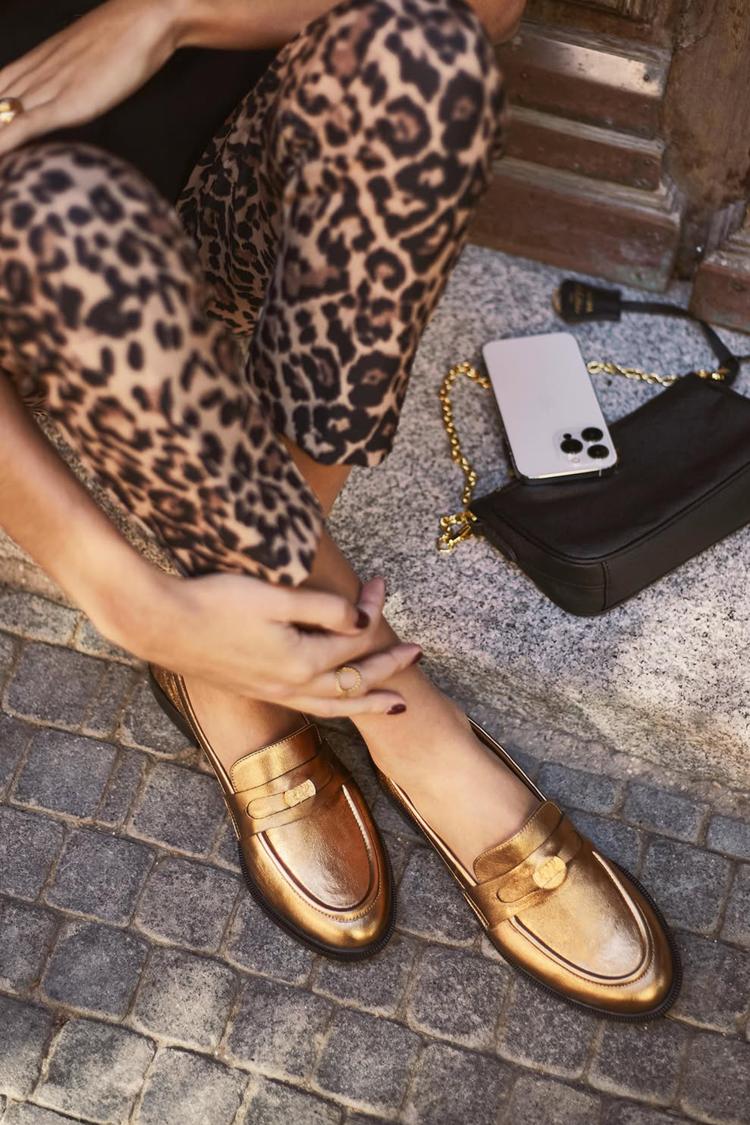 Metaliczne połyskujące loafersy w stylu patchwork z okrągłym noskiem w kolorze złotym [Przedsprzedaż]