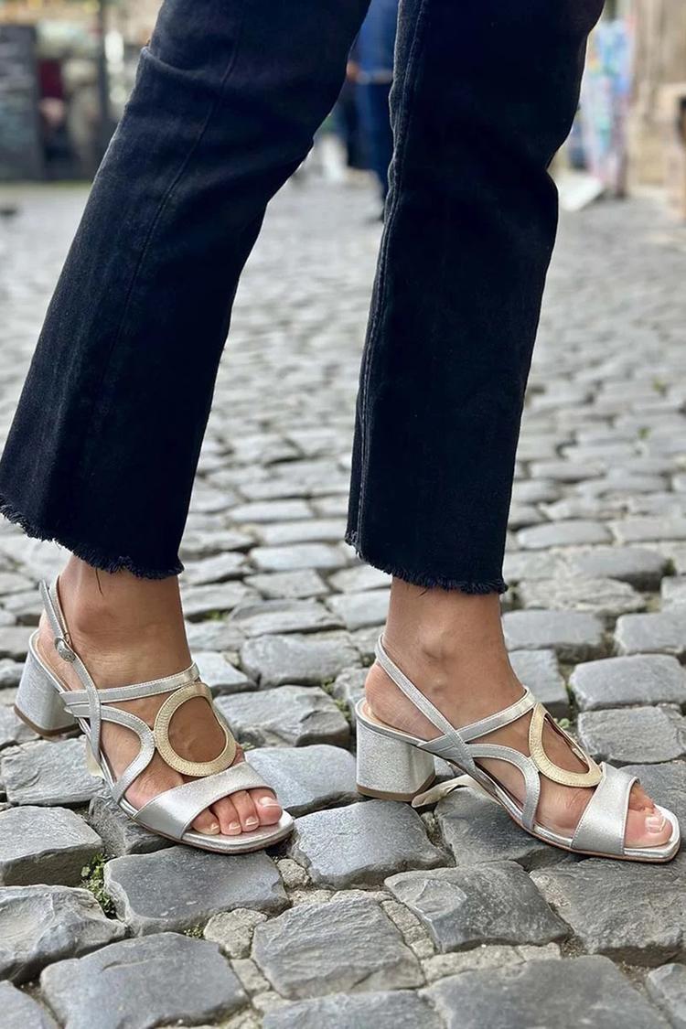 Scarpe con tacco grosso color block e punta quadrata color argento metallizzato [Pre-ordine]