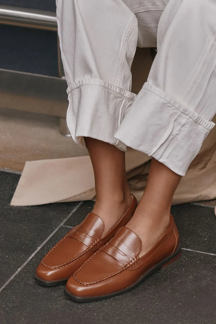 Solid Color Patchwork Round Toe Brown Loafers [Pre Order]