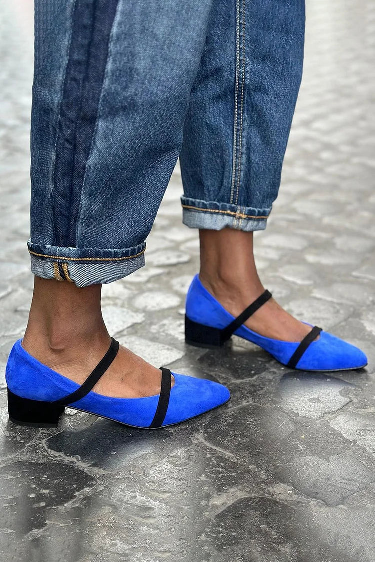 Tacones gruesos de punta puntiaguda con tiras en el empeine y bloques de color en azul [pedido por adelantado]