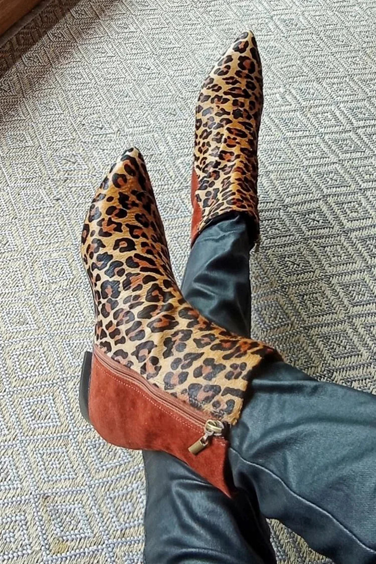 Botines marrones con punta puntiaguda y estampado de leopardo en bloques de color [pedido anticipado]