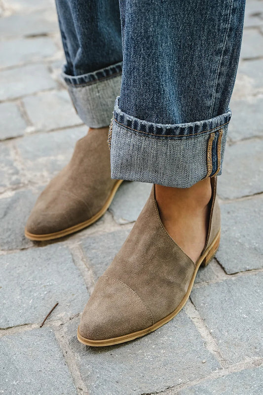 Solid Color Asymmetric Cutout Pointed Toe Brown Flats [Pre Order]