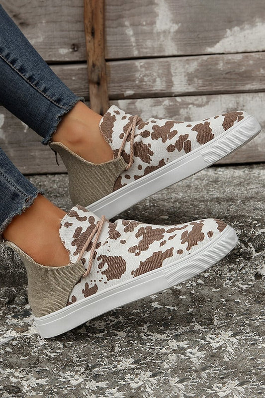 Sneakers basse casual con punta rotonda e patchwork con stampa mucca 