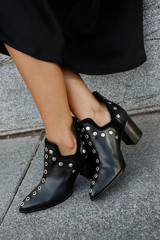 Metal Eyelets Pointed Toe Chunky Heel Black Ankle Boots