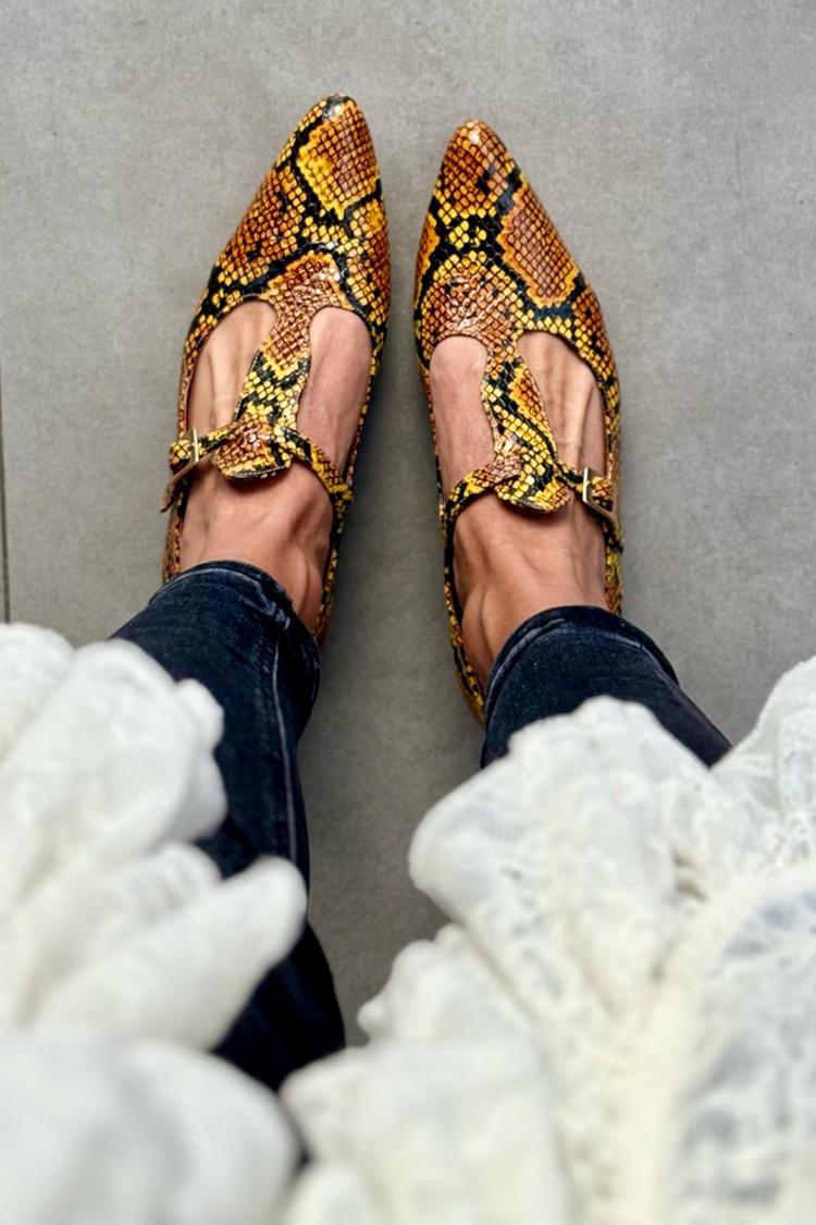 Scarpe basse casual con punta affilata, cinturino a T con stampa serpente [Pre-ordine]