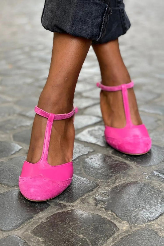 Scarpe con tacco grosso e cinturini a punta chiusa, traforate, in similpelle colorblock 