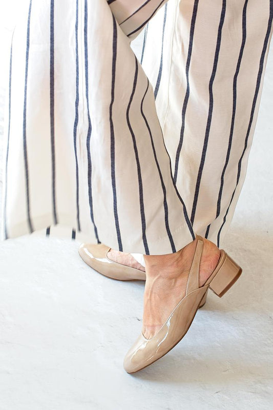 Scarpe con tacco basso a blocco color cachi, con cinturino posteriore e punta tonda, tinta unita [Pre-ordine]