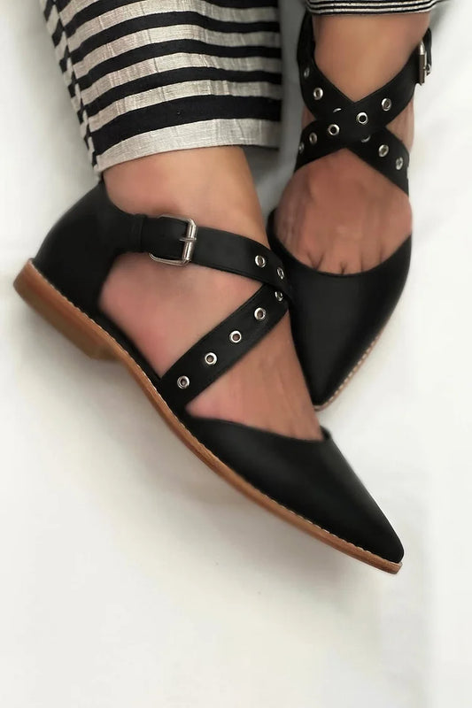 Metal Eyelet Cross Strap Buckle Pointed Toe Black Flats [Pre Order]