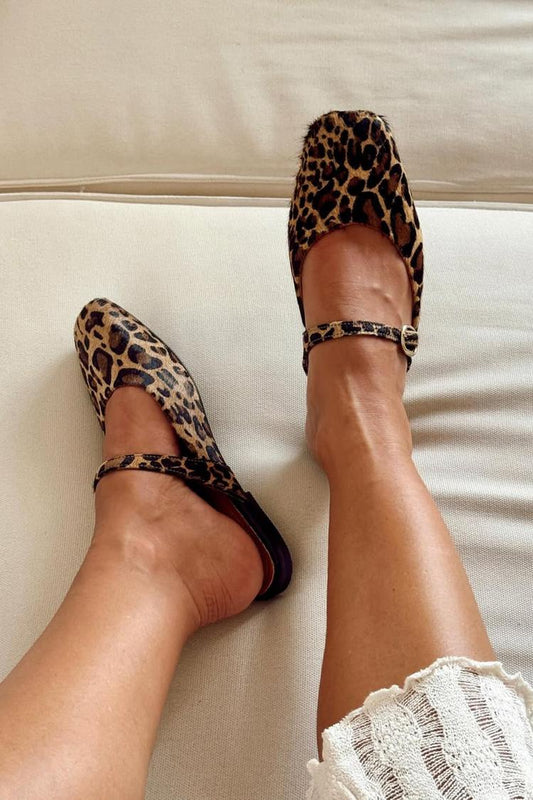 Mules con punta quadrata, cinturino sul collo del piede con stampa leopardata e fibbia [Pre-ordine] 