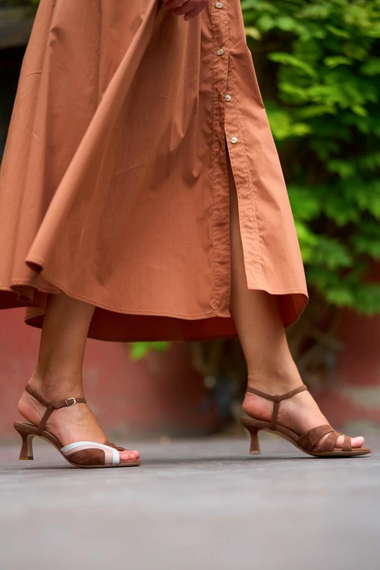 Scarpe con tacco a spillo asimmetriche colorblock marroni [Pre-ordine]