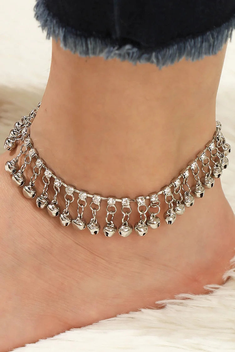 Cavigliera alla moda con frange a campana e lucentezza metallica con decorazioni in strass 