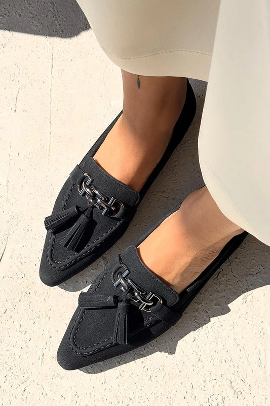 Quasten Dekor Metall Schnalle Spitz zulaufende Zehe Schwarze Loafer [Vorbestellung]