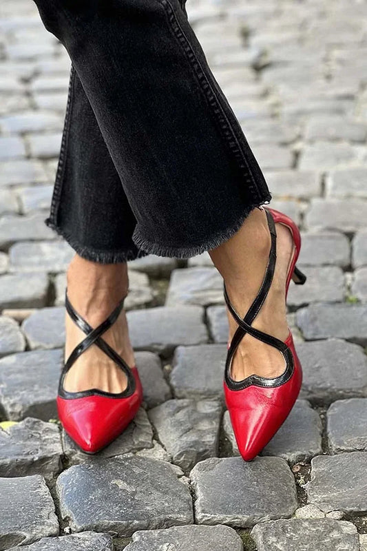 Scarpe col tacco basse rosse con cinturino incrociato color block e punta a punta [Pre-ordine]