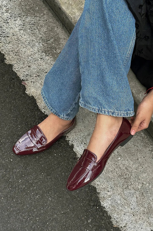 Ballerine bordeaux con punta quadrata e patchwork in tinta unita [Pre-ordine]