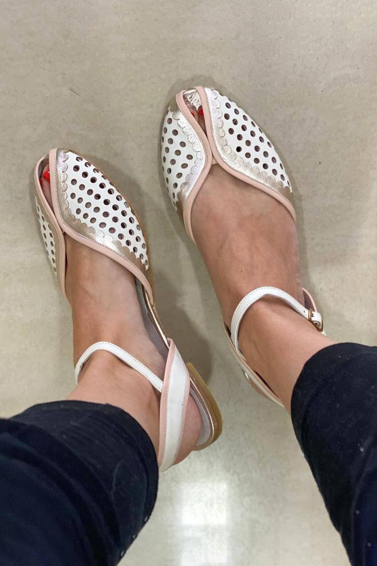 Ausgehöhlte Kontrastbesatz Knöchelriemen Schnalle Weiße Sandalen [Vorbestellung]