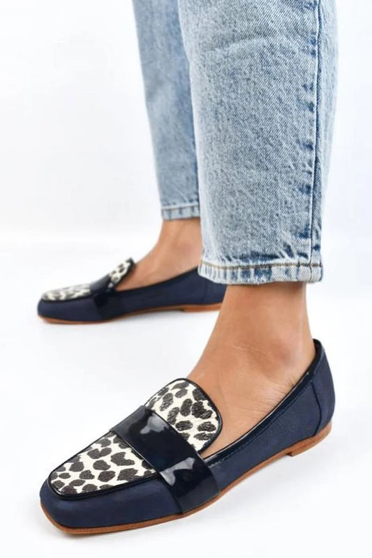 Mocasines azul marino con punta cuadrada y estampado animal de patchwork [Reserva]