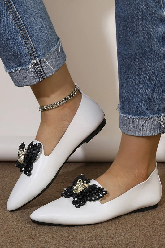 Scarpe basse casual slip-on con punta a punta e decorazione a farfalla