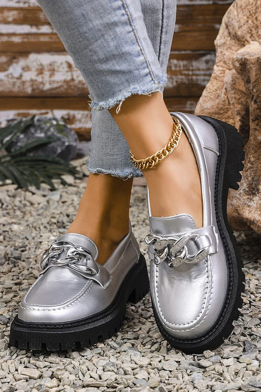 Metallic Sheen Round Toe Chain Decor Low Block Heel Loafers