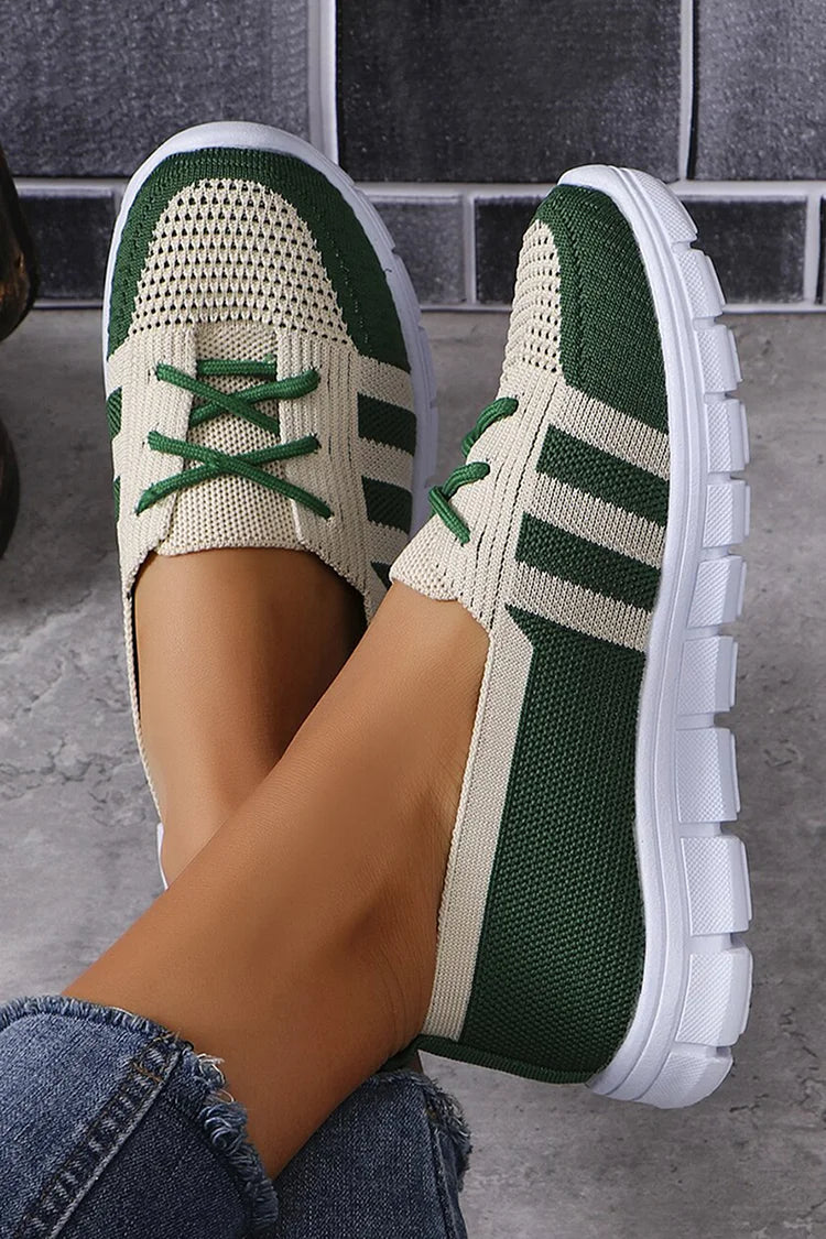 Scarpe casual slip-on traspiranti con punta rotonda e blocchi di colore lavorati a maglia 