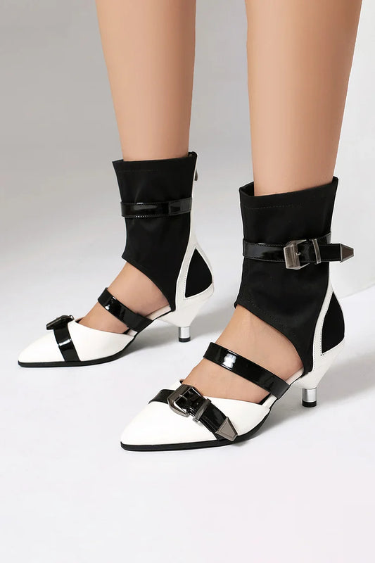 Sandali alti con cinturini multipli colorblock e fibbie, punta affilata 