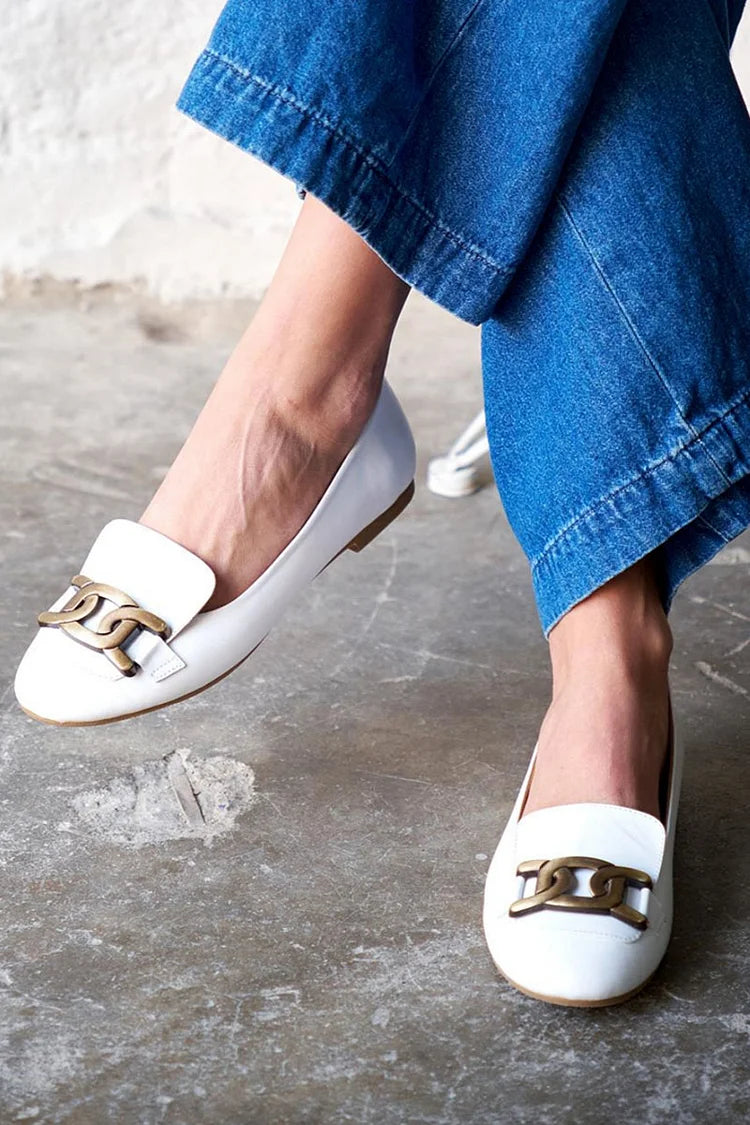 Metallic Chain Decor Round Toe Slip On White Flats